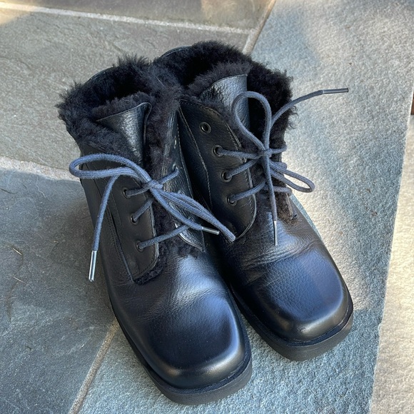 Santana Canada lace up boots size 7.5 size 7 with socks - Picture 1 of 10